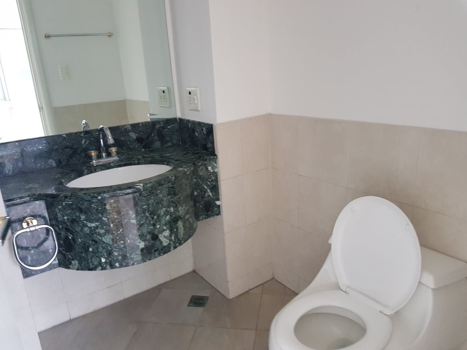 "3BR Condo for Rent in Pacific Plaza Towers, BGC - Bonifacio Global Cit"06