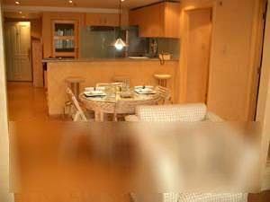 "2BR Condo for Rent in Elizabeth Place, Salcedo Village, Makati"10