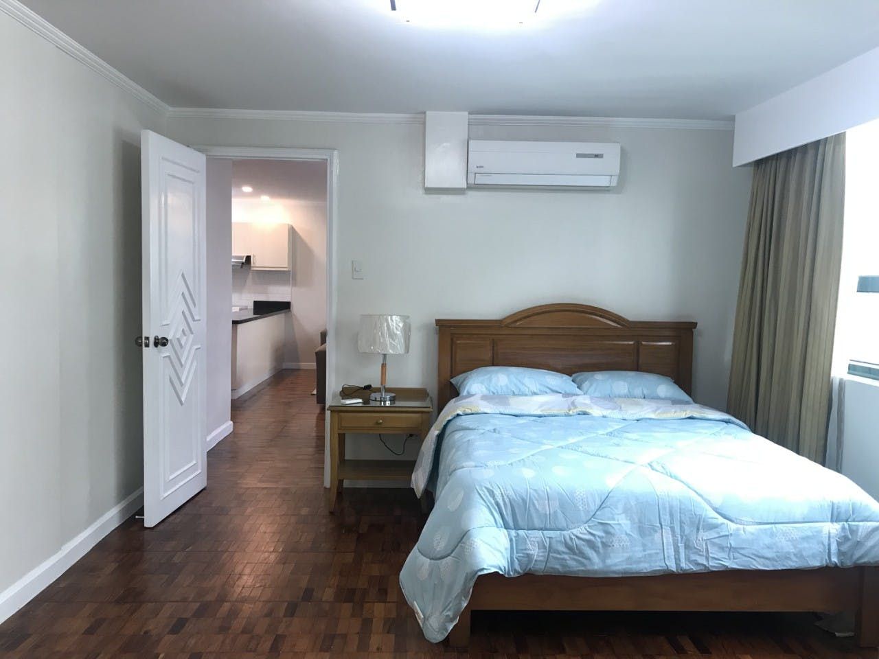 "3BR Condo for Rent in Classica Tower Condominium, Salcedo Village, Mak"08