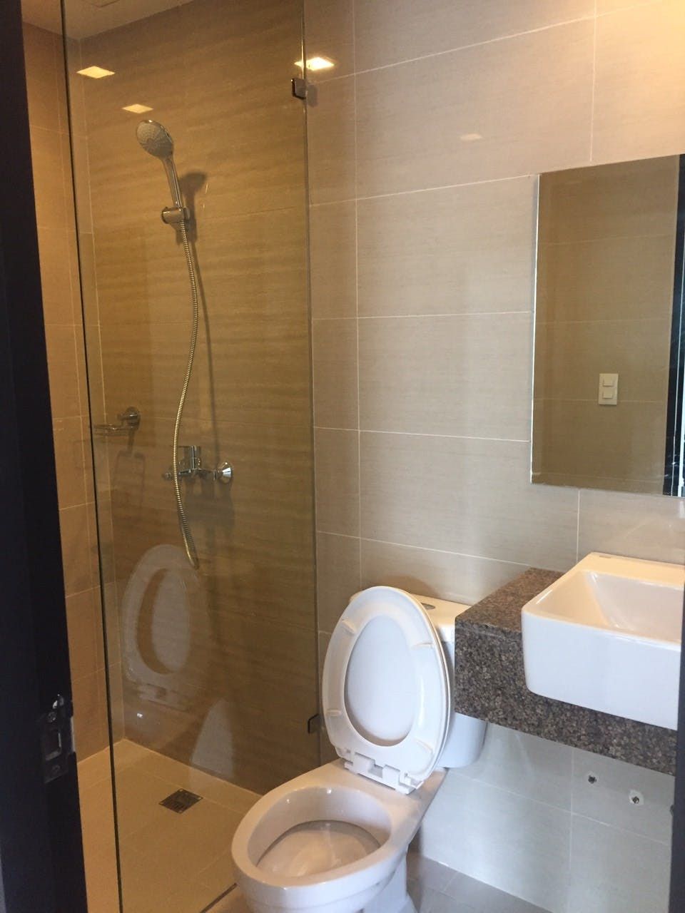 "1BR Condo for Rent in Paseo Parkview Suites, Salcedo Village, Makati"03