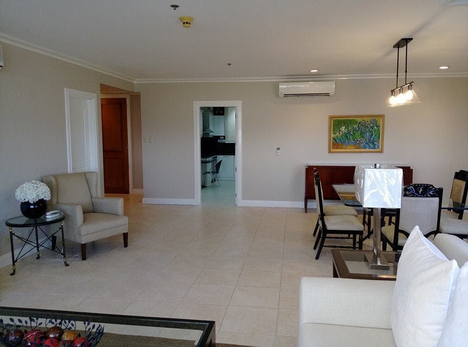 "3BR Condo for Rent in , Legazpi Village, Makati"08