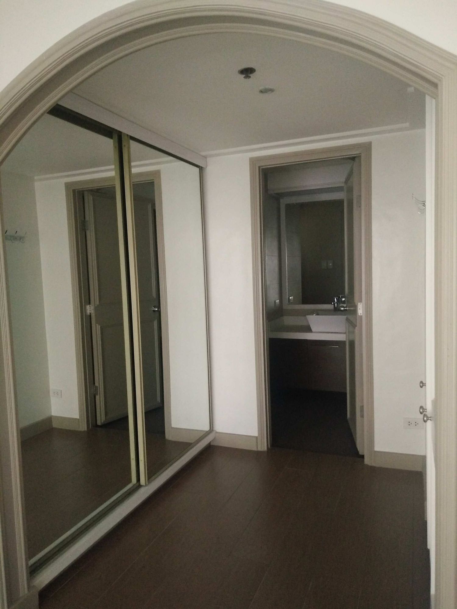 "2BR Condo for Rent in Two Salcedo Place, Salcedo Village, Makati"08