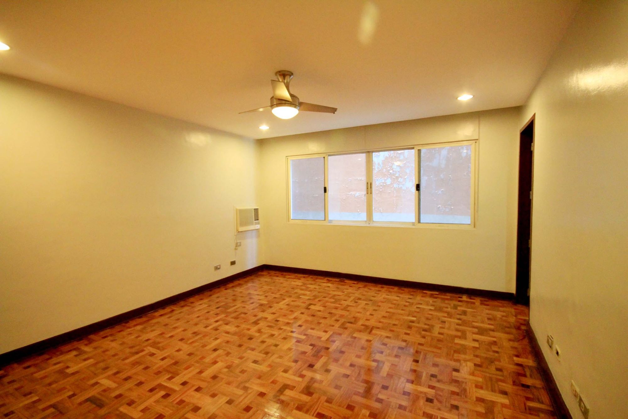 "2BR Condo for Rent in Ponte Salcedo, Salcedo Village, Makati"05