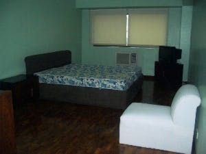 "2BR Condo for Rent in Colonnade Residences, Legazpi Village, Makati"04