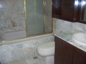 "2BR Condo for Rent in Colonnade Residences, Legazpi Village, Makati"05