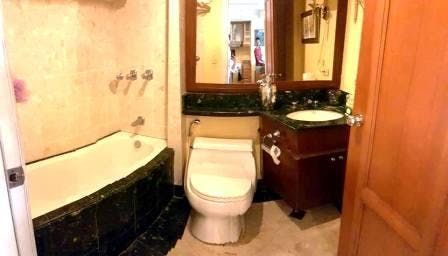 "Studio Condo for Rent in Amorsolo West, Rockwell Center, Makati"10