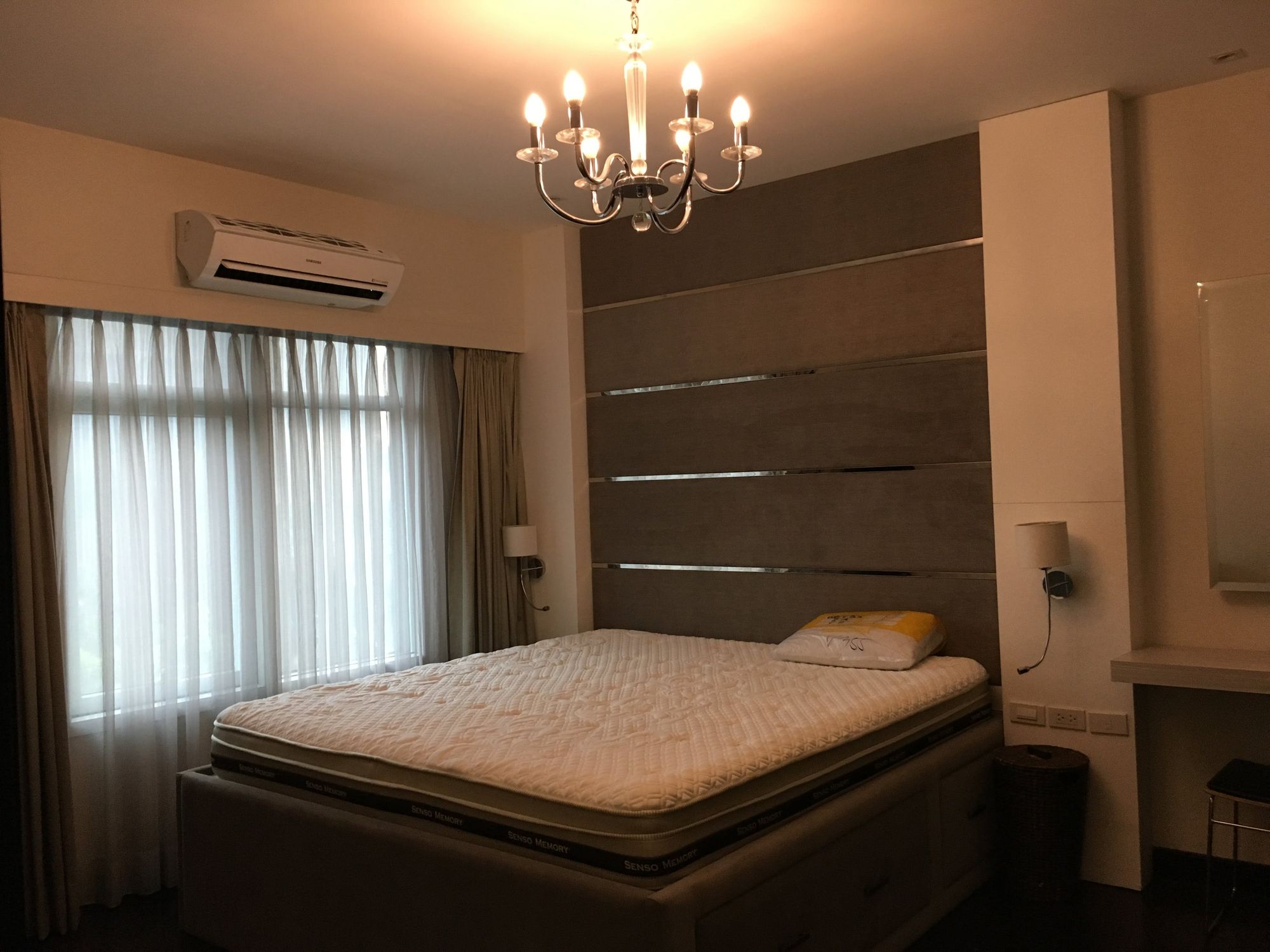 "1BR Condo for Rent in One Serendra, BGC - Bonifacio Global City, Tagui"04