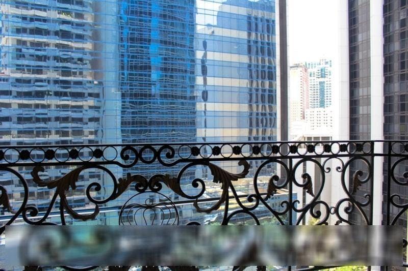 "2BR Condo for Rent in Crown Tower, Salcedo Village, Makati"08