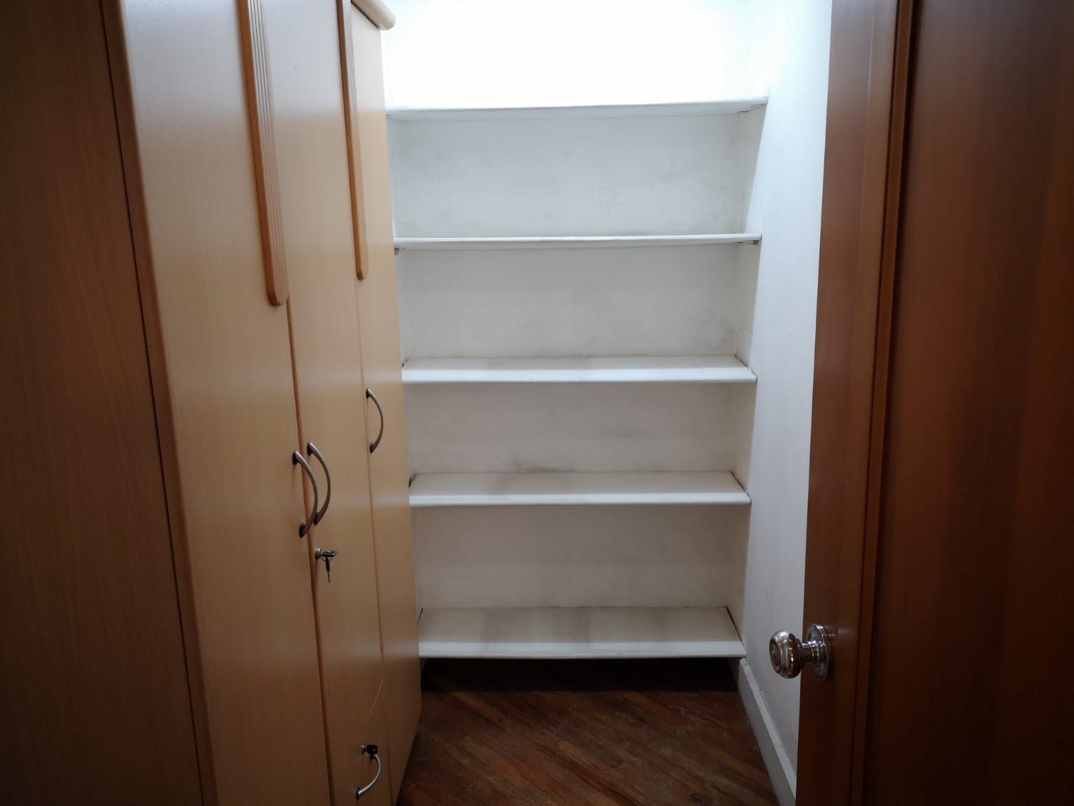 "1BR Condo for Rent in Amorsolo West, Rockwell Center, Makati"07