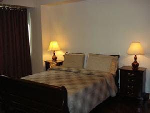 "2BR Condo for Rent in Crown Tower, Salcedo Village, Makati"04