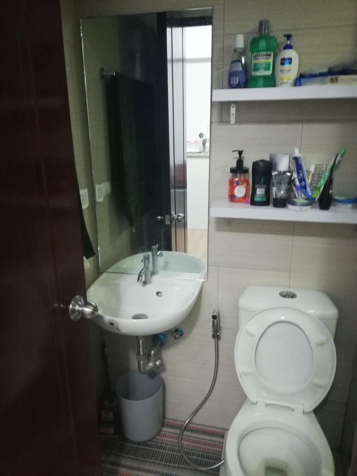 "1BR Condo for Rent in Avida Towers Alabang, Madrigal Business Park, Mu"09
