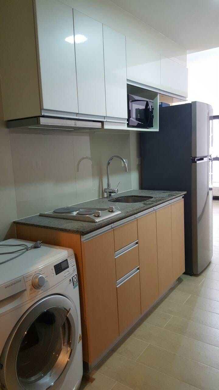 "1BR Condo for Rent in Paseo Heights, Salcedo Village, Makati"10