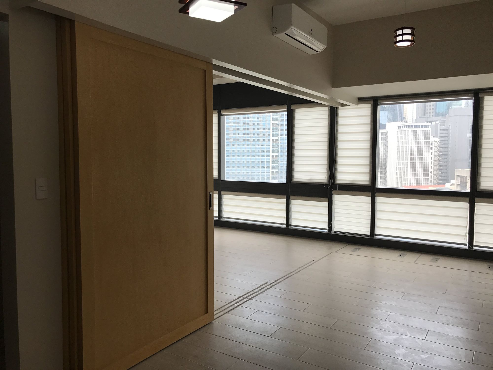 "Studio Condo for Rent in Greenbelt Hamilton, Legazpi Village, Makati"05