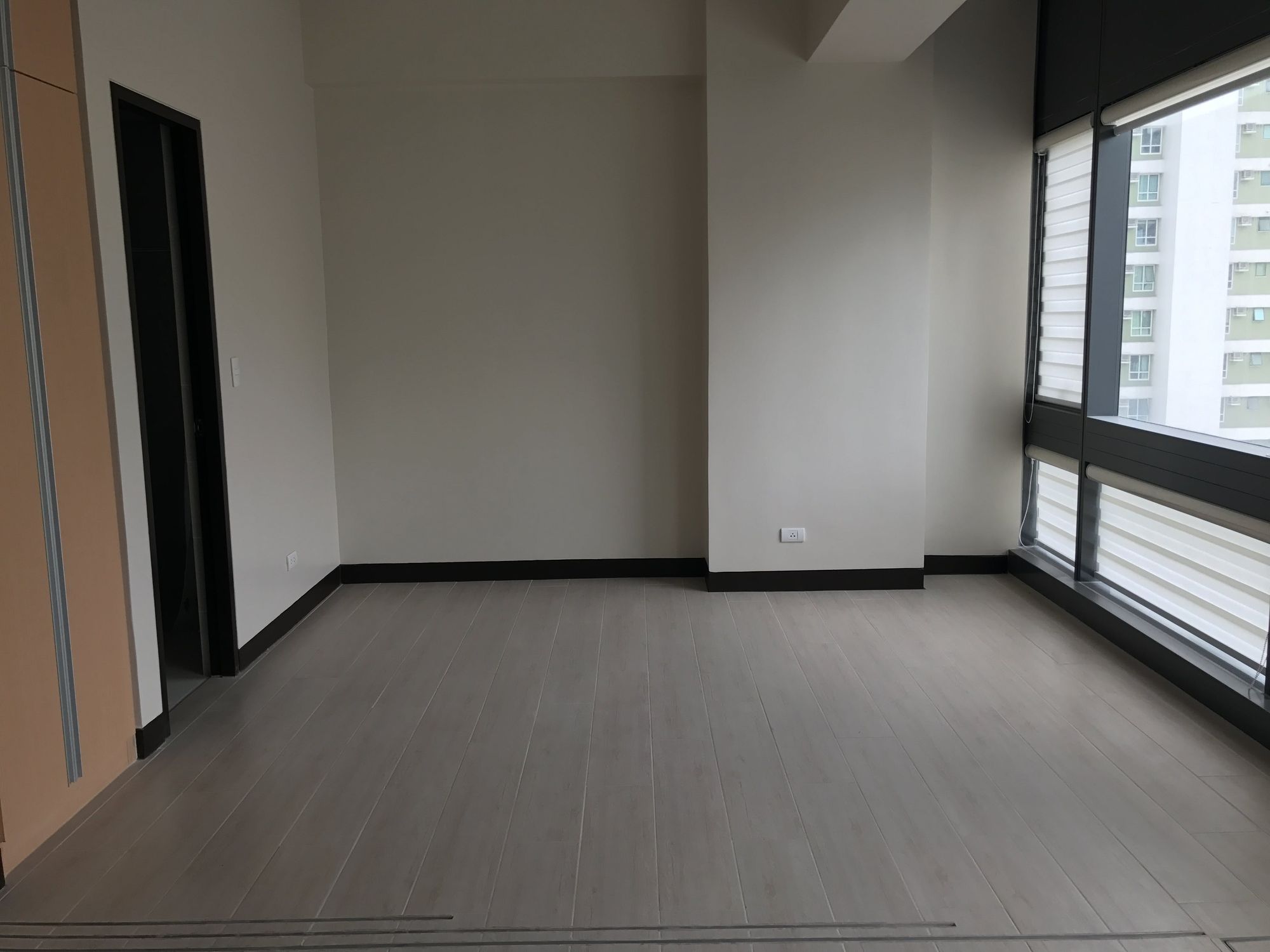 "Studio Condo for Rent in Greenbelt Hamilton, Legazpi Village, Makati"09
