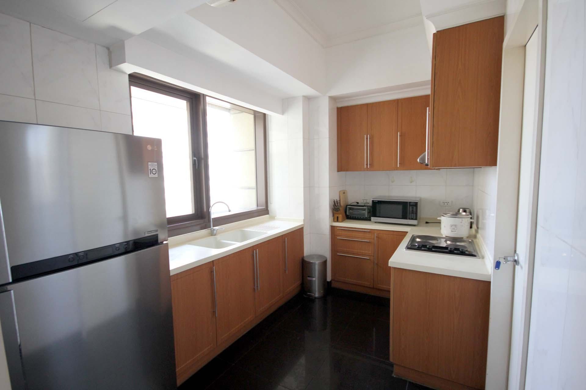 "2BR Condo for Rent in The Shang Grand Tower, Legazpi Village, Makati"04