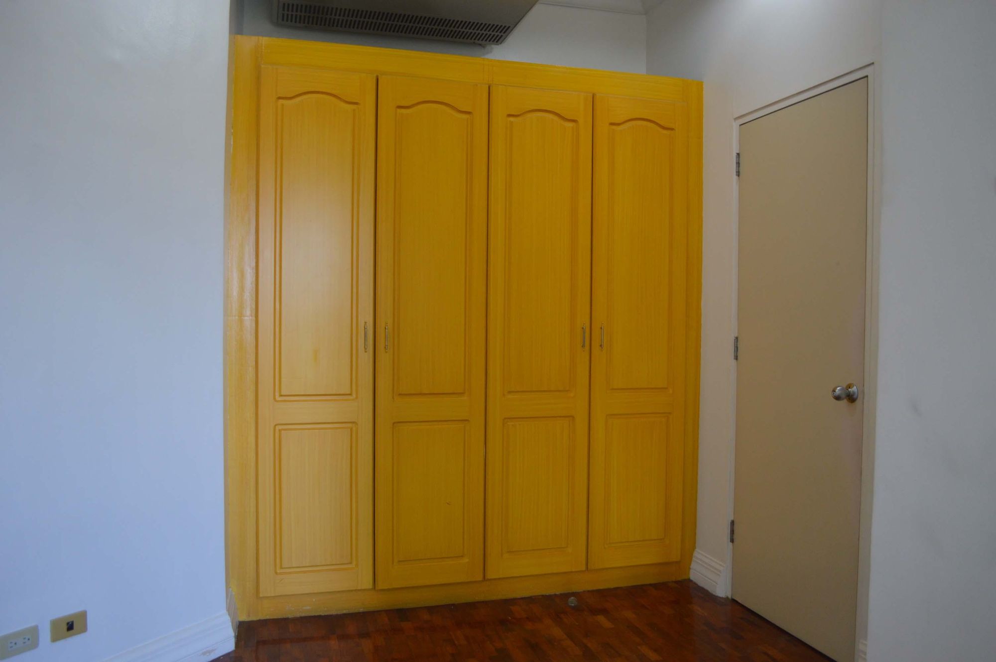 "3BR Condo for Rent in The Salcedo Park, Salcedo Village, Makati"06