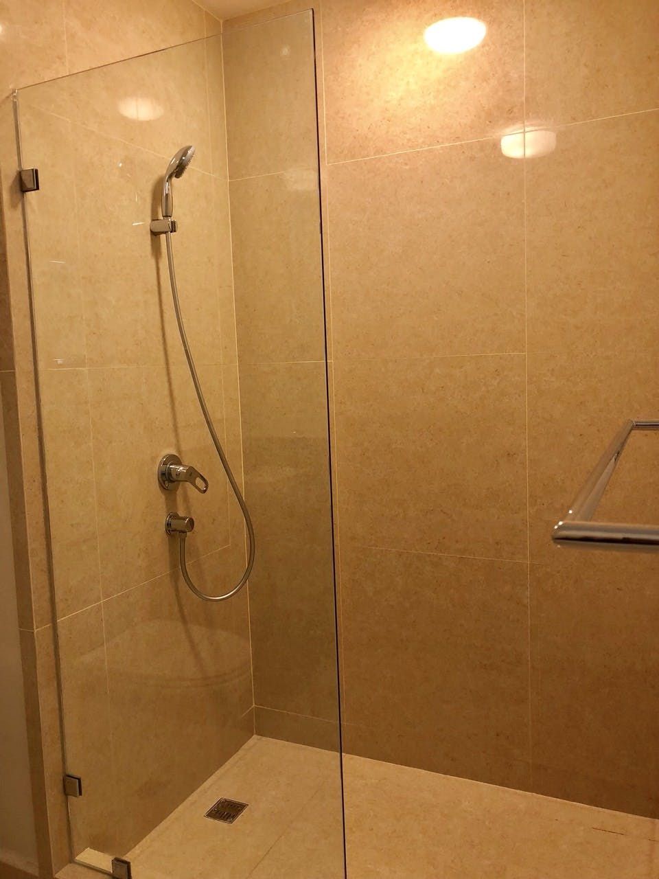 "1BR Condo for Rent in Shang Salcedo Place, Salcedo Village, Makati"09