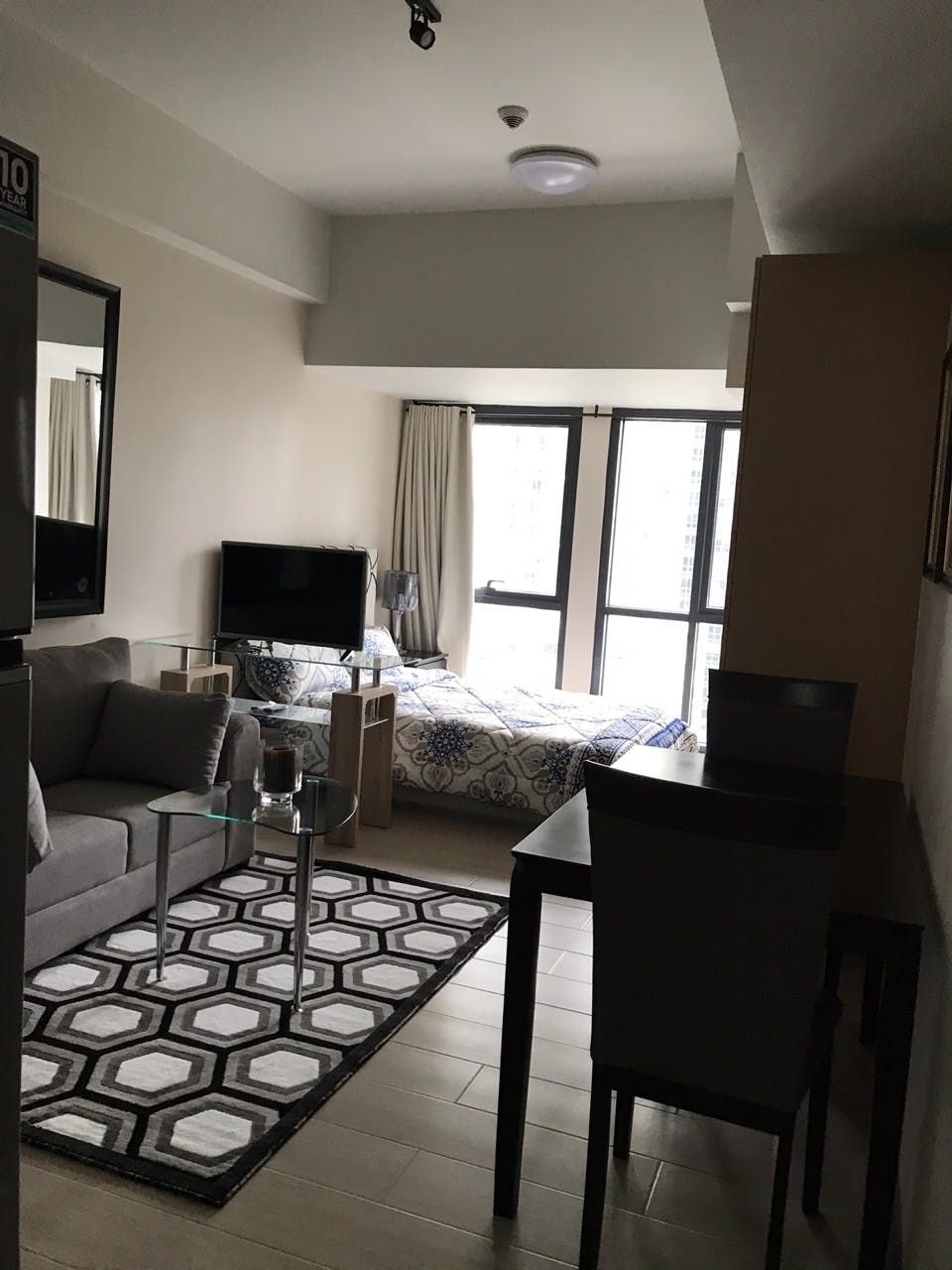 "Studio Condo for Rent in Paseo Heights, Salcedo Village, Makati"04