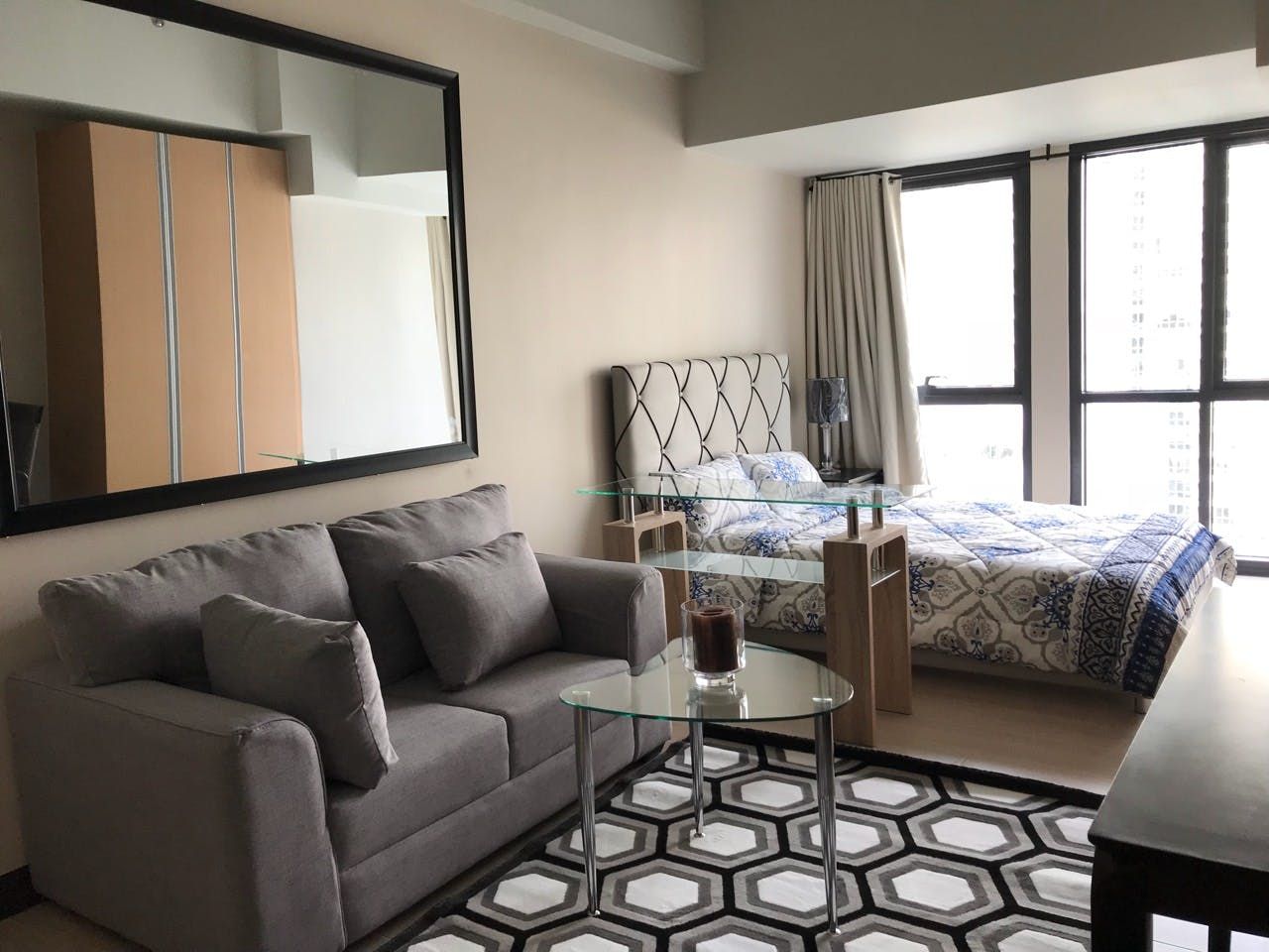 "Studio Condo for Rent in Paseo Heights, Salcedo Village, Makati"10