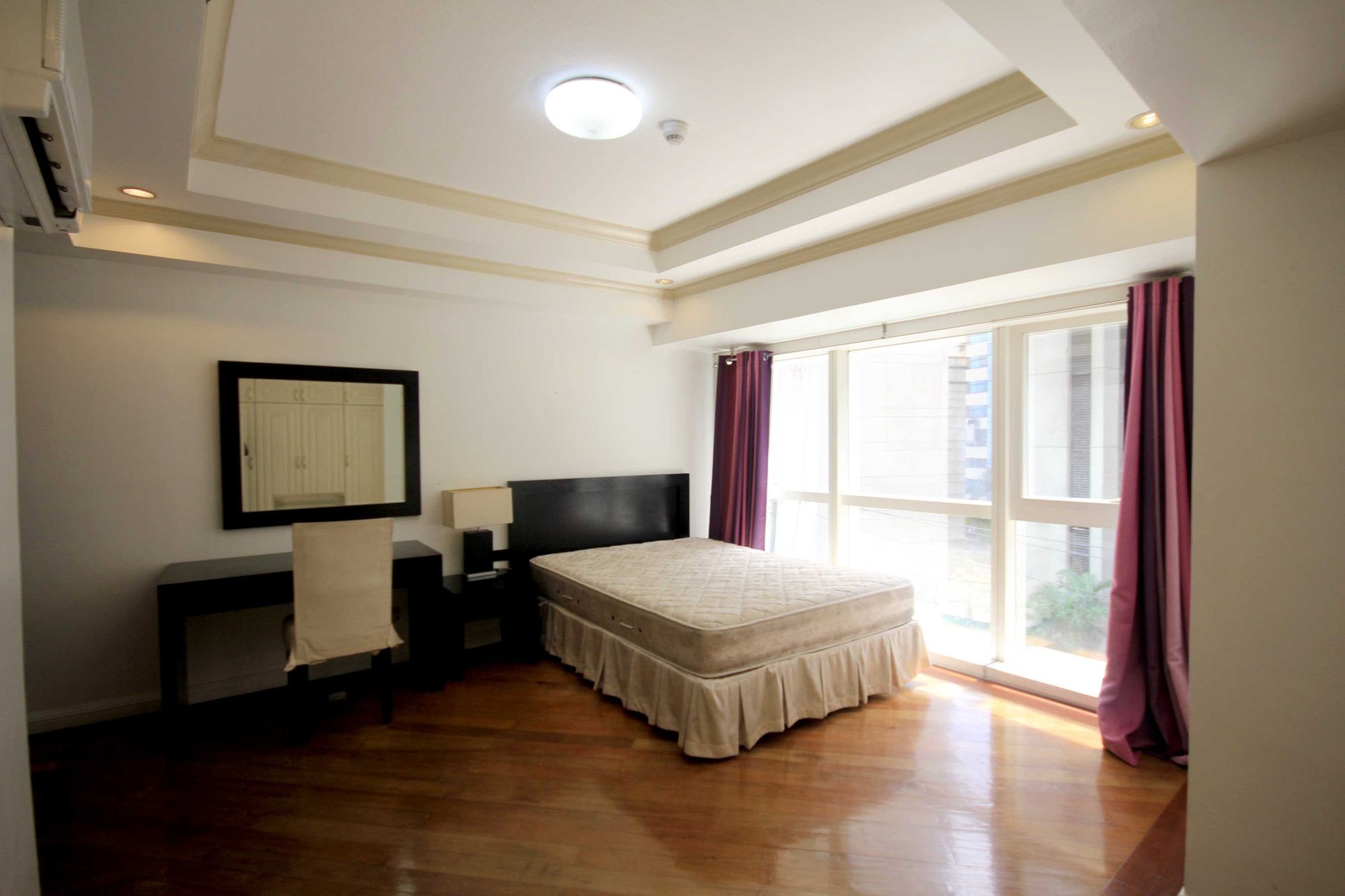 "2BR Condo for Rent in Fraser Place, Salcedo Village, Makati"04