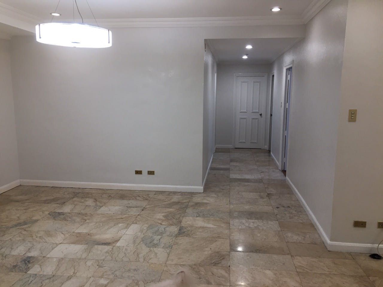 "3BR Condo for Rent in Goldland Plaza, Greenhills, San Juan"08