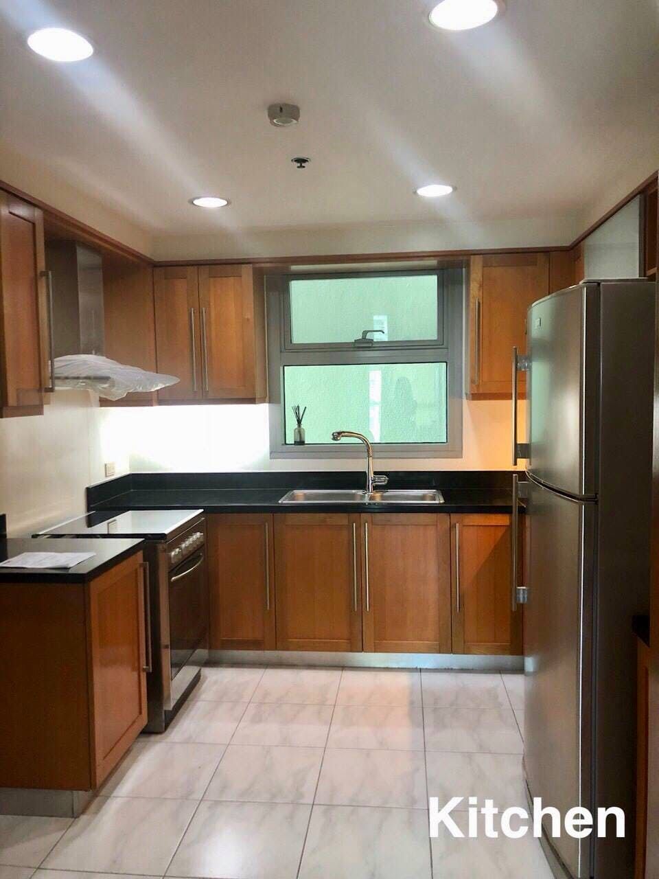 "3BR Condo for Rent in The Residences at Greenbelt, Legazpi Village, Ma"10