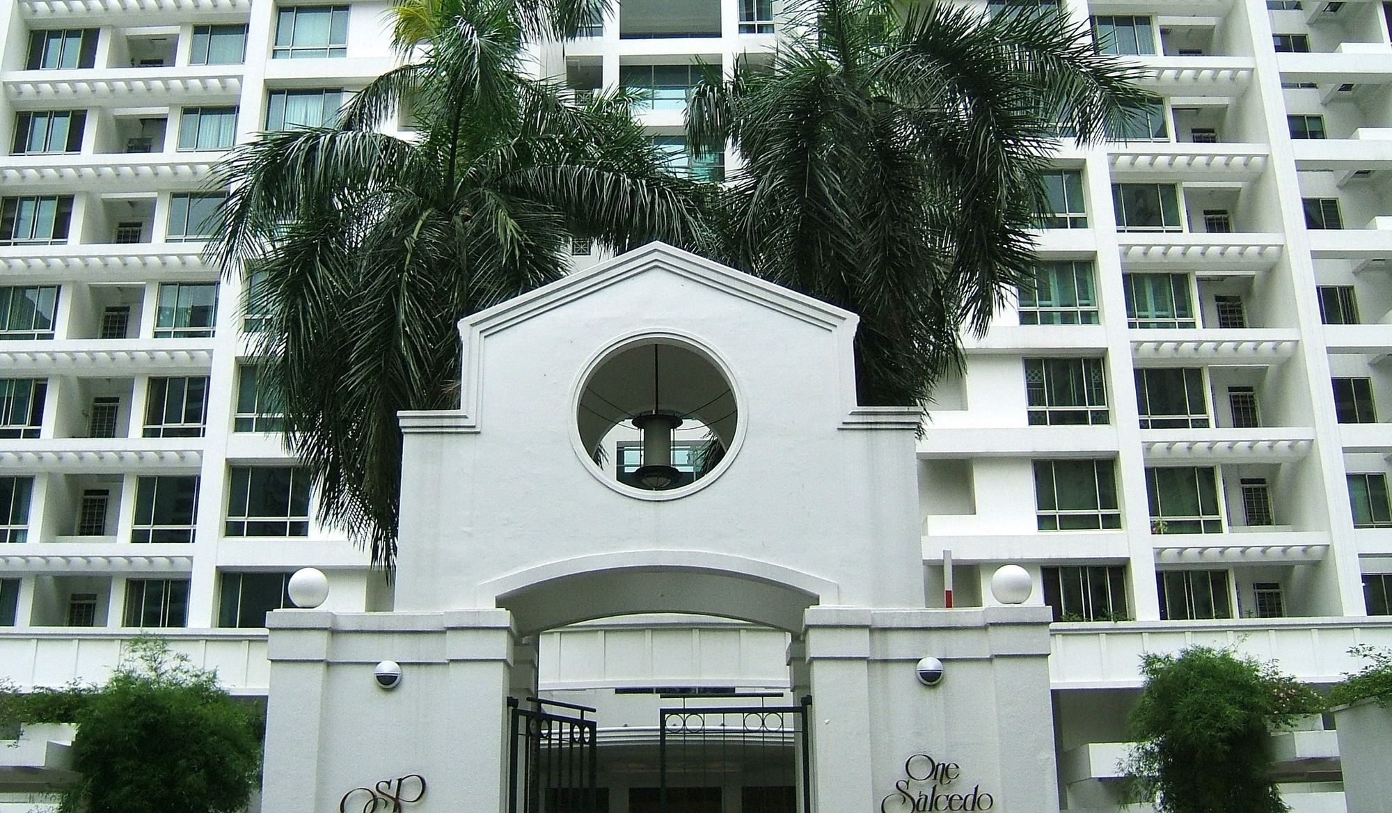 "2BR Condo for Rent in One Salcedo Place, Salcedo Village, Makati"06