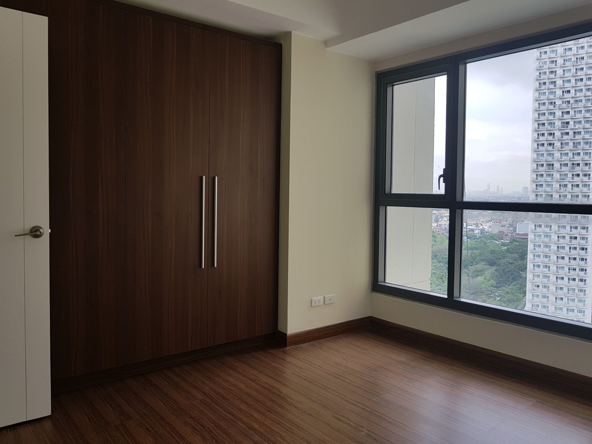 "3BR Condo for Rent in Splendido Gardens Salcedo, Salcedo Village, Maka"03