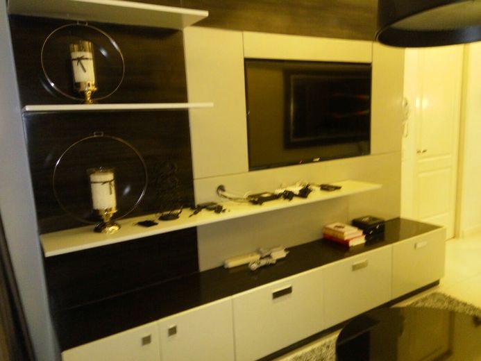 "1BR