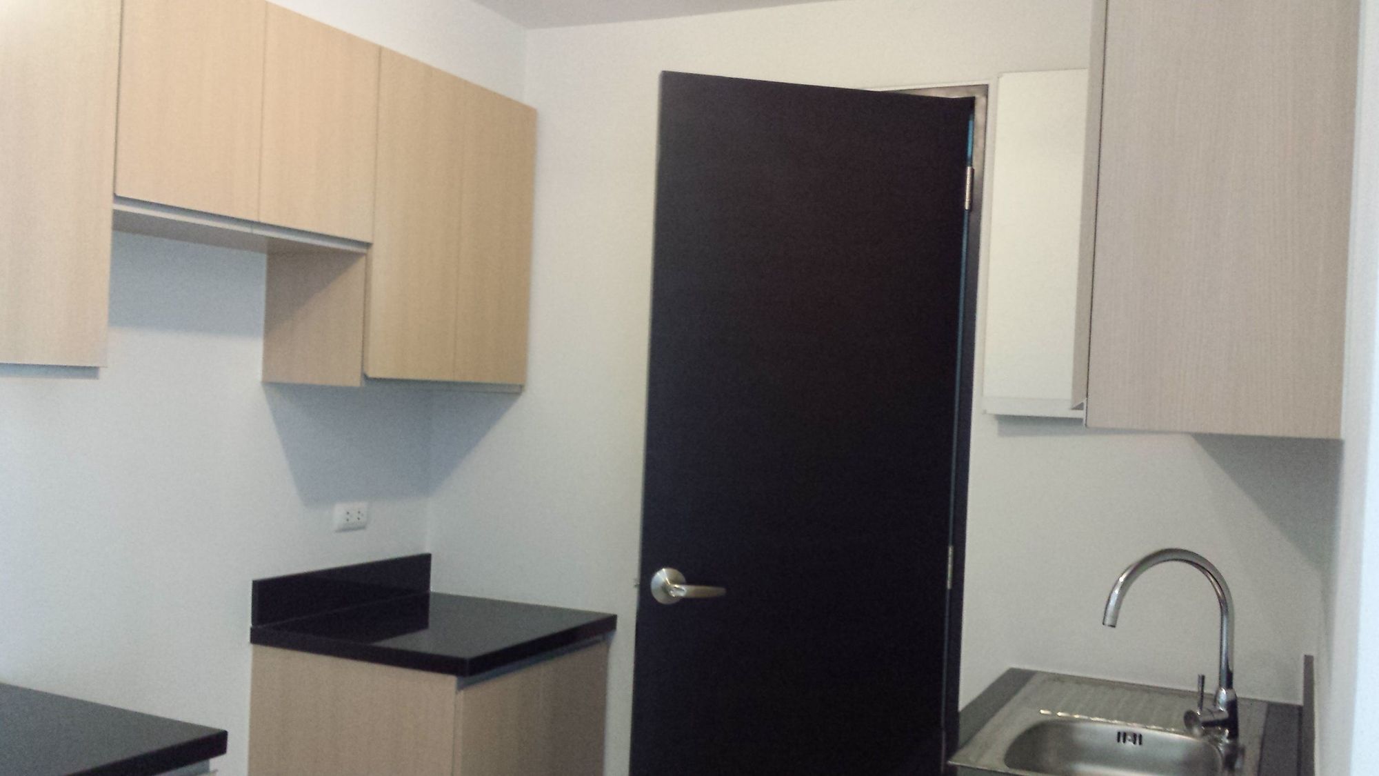 "1BR Condo for Rent in The Meranti at Two Serendra, BGC - Bonifacio Glo"04