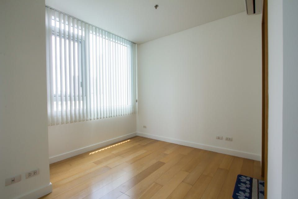 "1BR Condo for Rent in Park Terraces, San Lorenzo, Makati"04