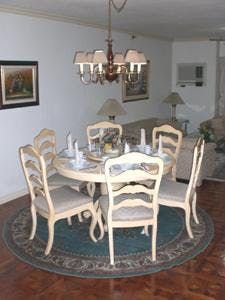 "2BR Condo for Rent in Sunrise Terrace, Legazpi Village, Makati"08