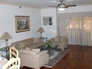 "2BR Condo for Rent in Sunrise Terrace, Legazpi Village, Makati"10