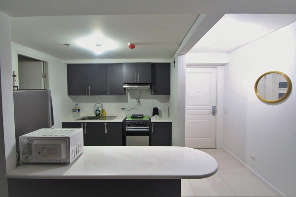"2BR Condo for Rent in Senta, Legazpi Village, Makati"05