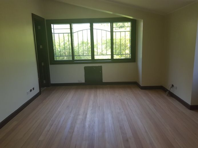 "4BR House for Rent in Dasmari?as Village, Makati"01