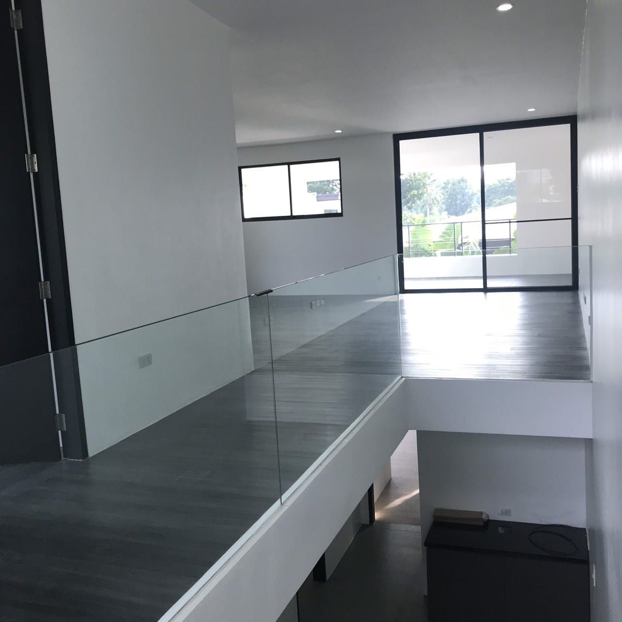 "4BR House for Rent in San Lorenzo Village, Makati"08