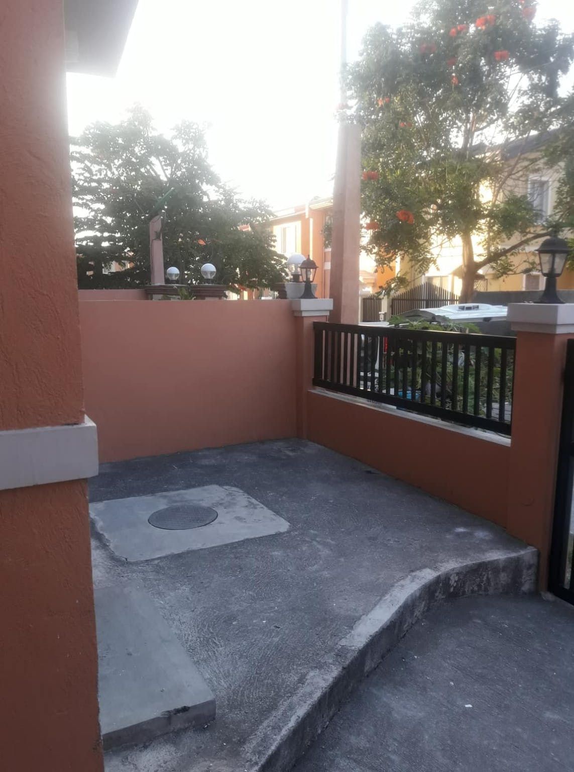 "3BR House for Rent in Palm Village, Makati"08