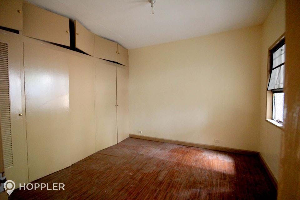 "2BR House for Rent in San Miguel Village, Makati"06