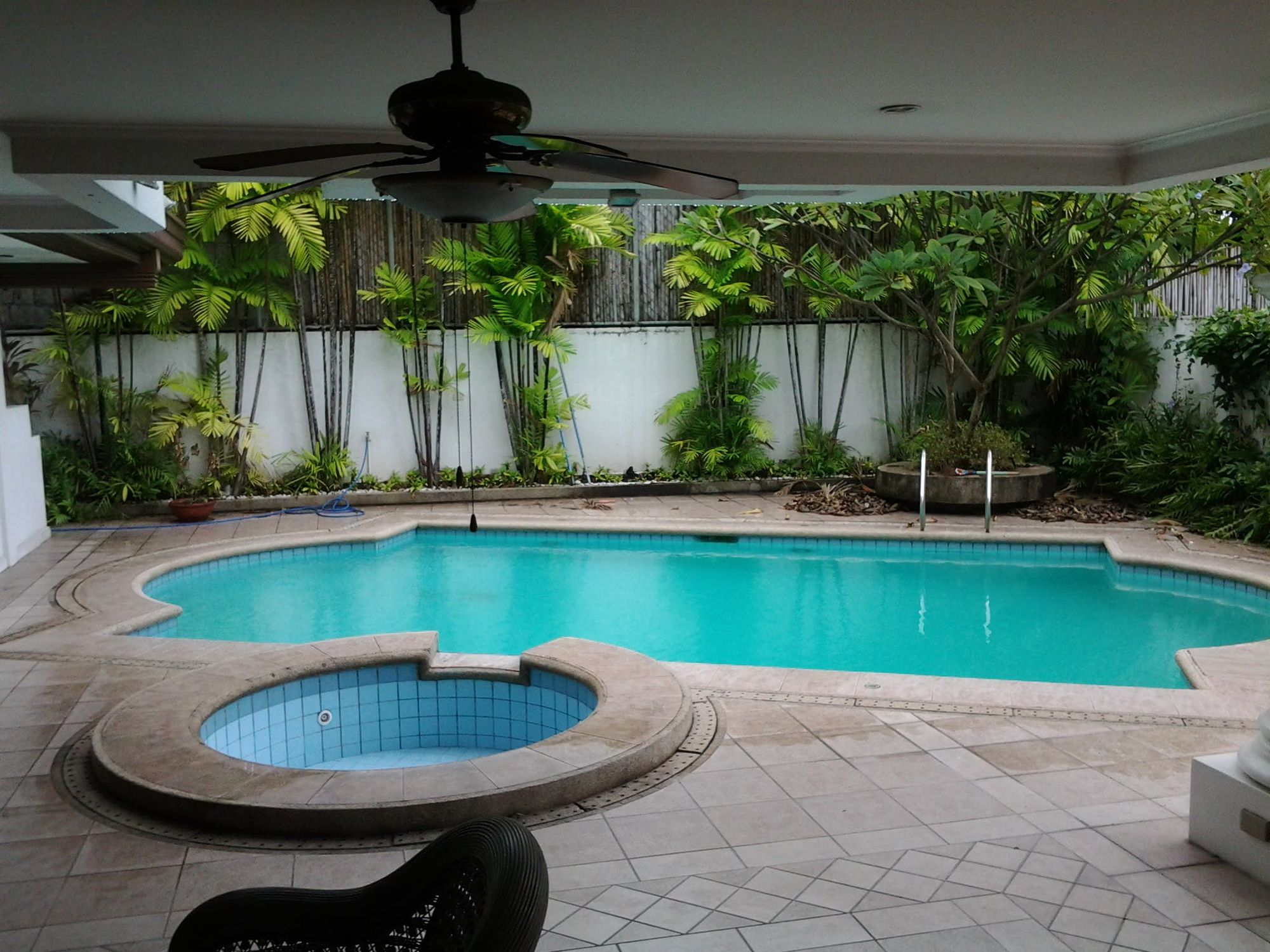 "4BR House for Rent in ,"09