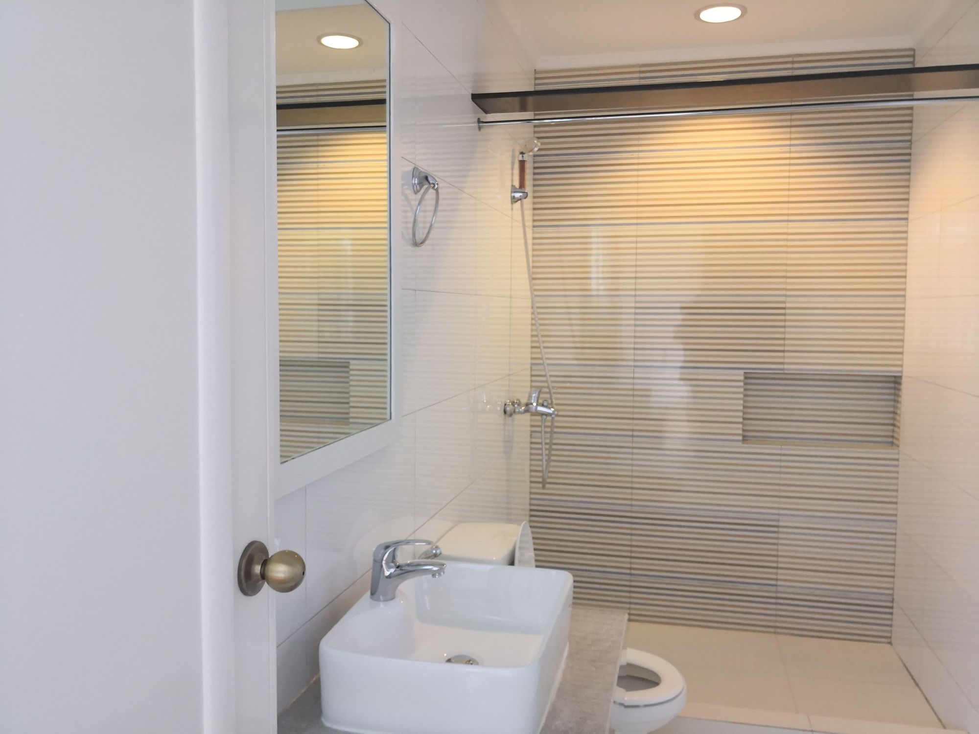 "5BR House for Rent in Ayala Alabang Village, Muntinlupa"07