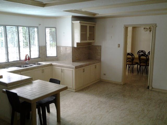 "4BR House for Rent in Ayala Alabang Village, Muntinlupa"06