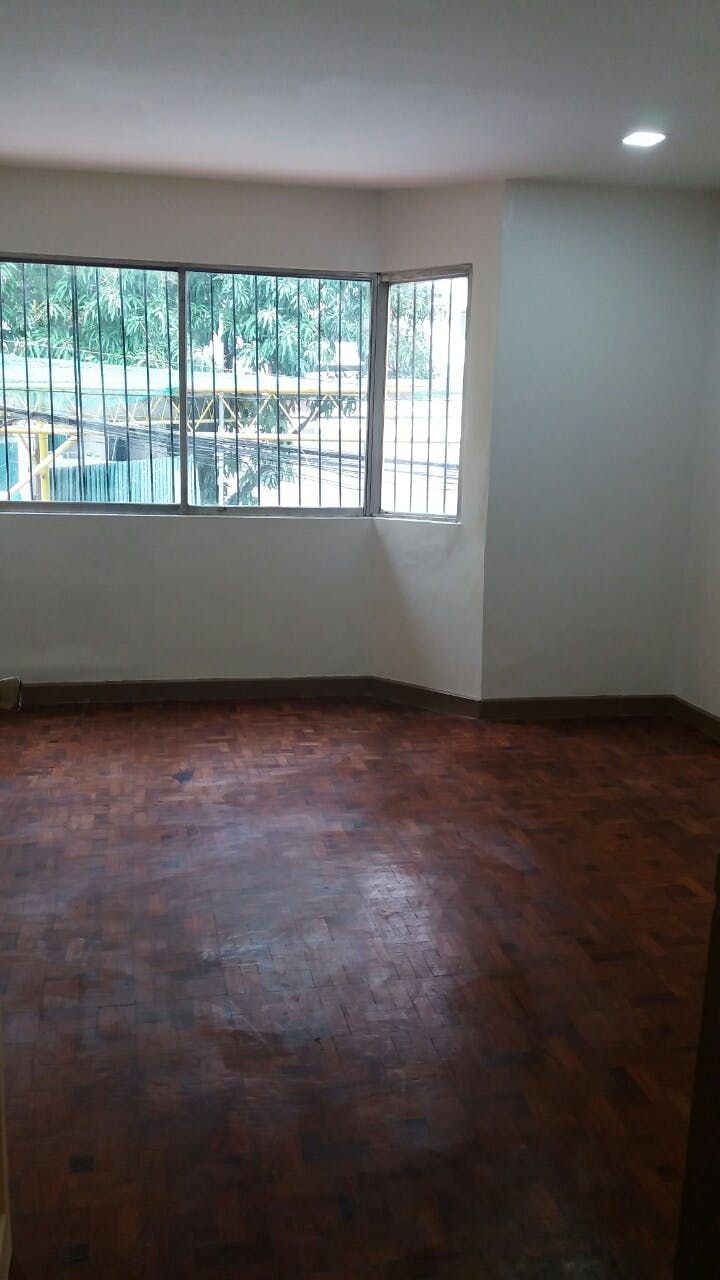 "3BR House for Rent in Palm Village, Makati"08