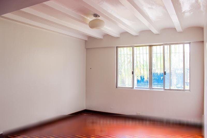 "4BR House for Rent in Green Meadows, Quezon City"06