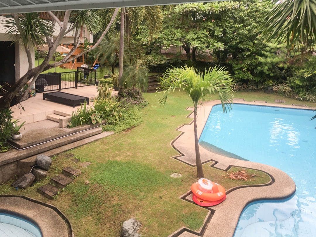 "6BR House for Rent in Dasmari?as Village, Makati"06