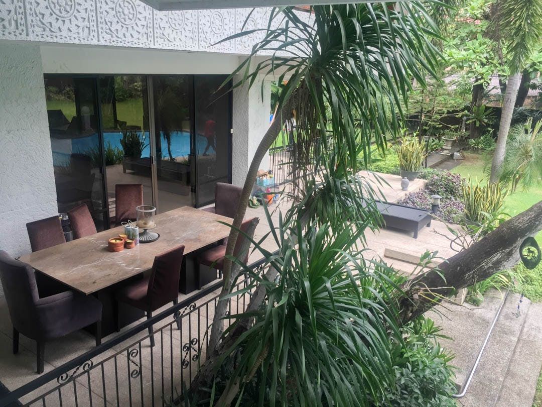 "6BR House for Rent in Dasmari?as Village, Makati"10
