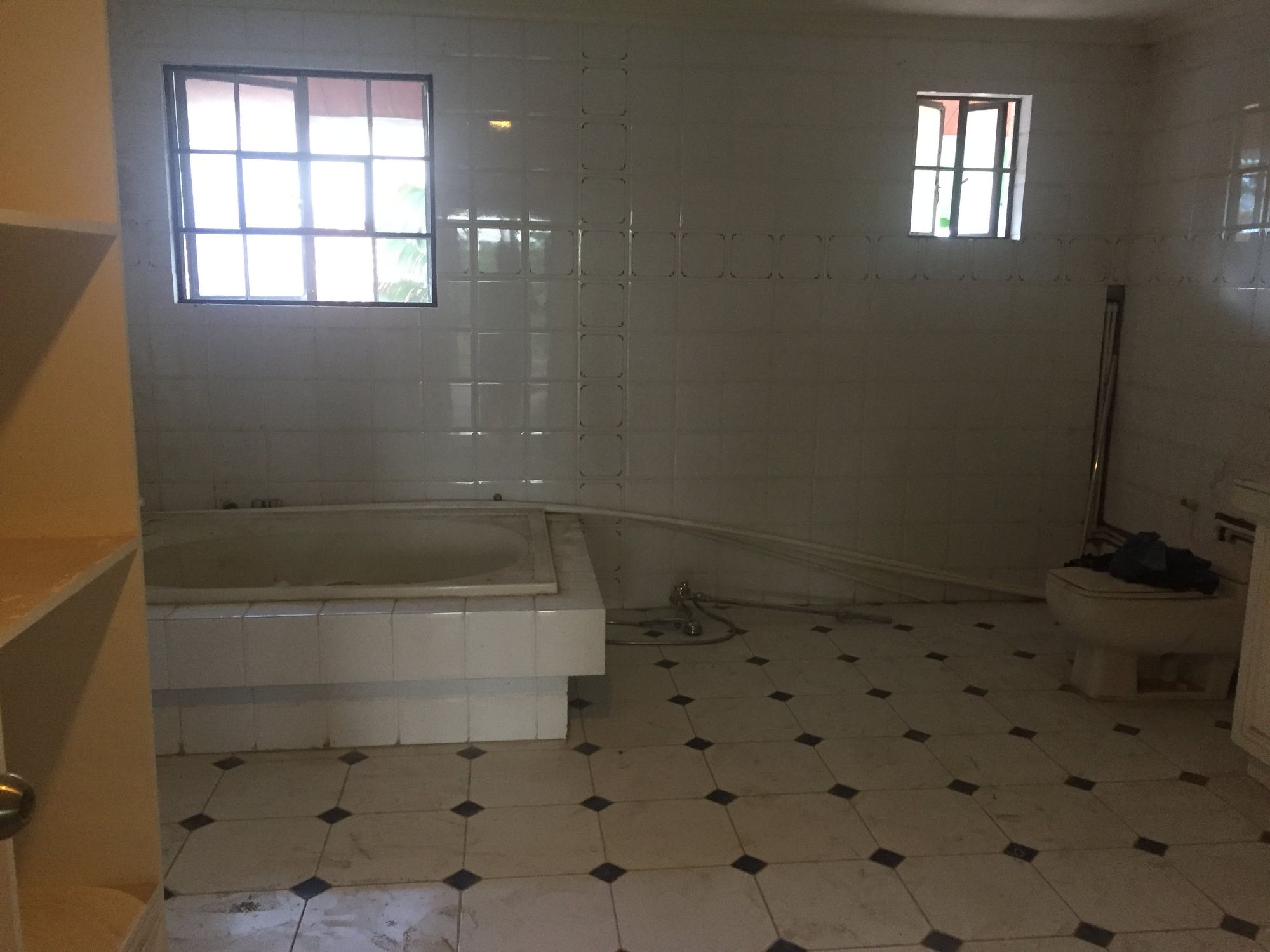 "4BR House for Rent in Hillsborough Alabang, Muntinlupa"09