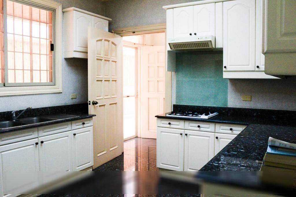 "4BR House for Rent in Ayala Alabang Village, Muntinlupa"04