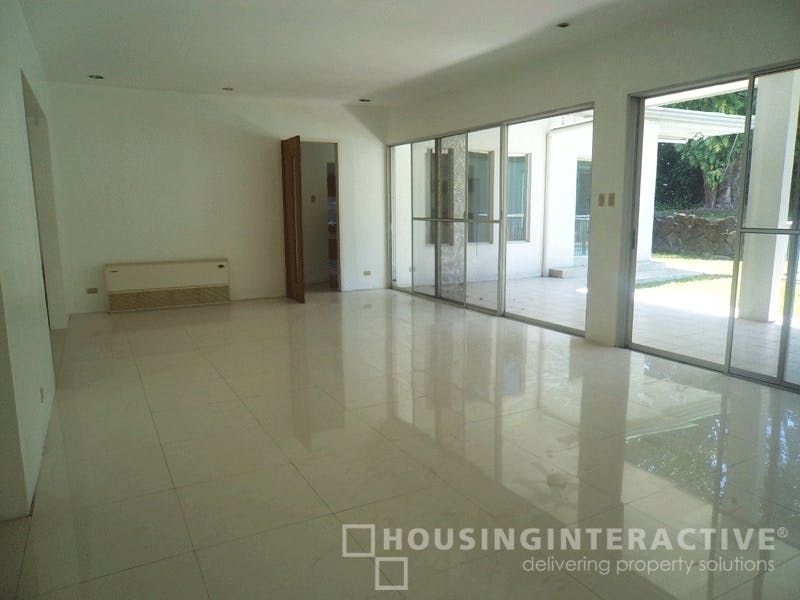 "4BR House for Rent in Urdaneta Village, Makati"06