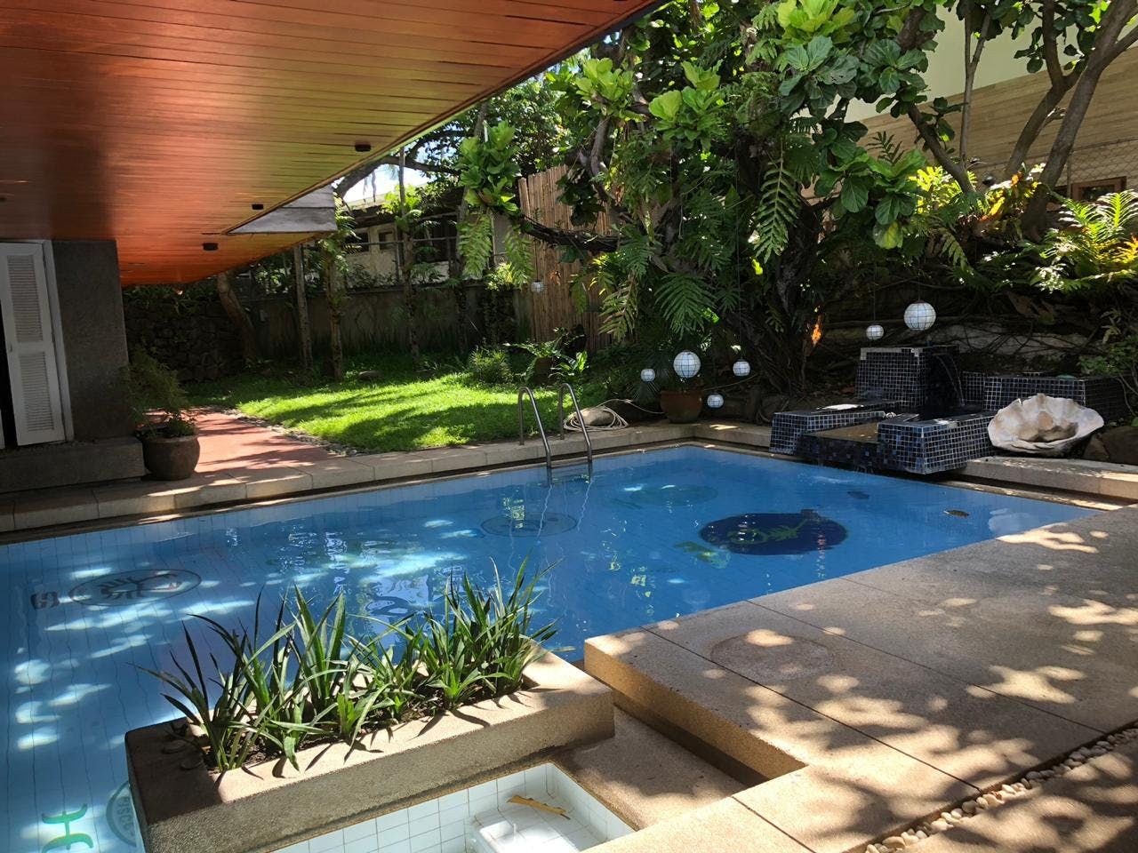 "4BR House for Rent in San Lorenzo Village, Makati"06