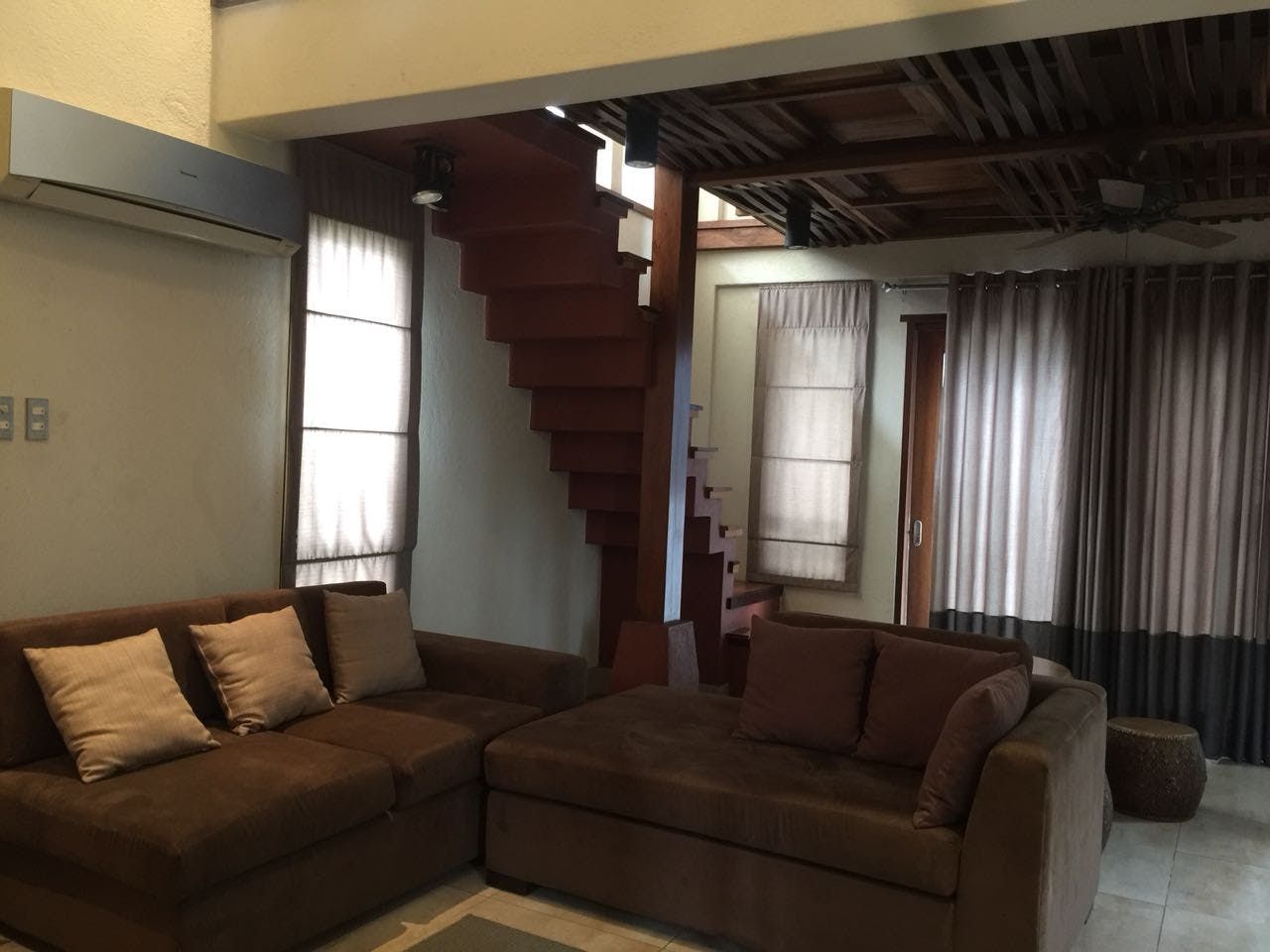 "4BR House for Rent in McKinley Hill, Taguig"06